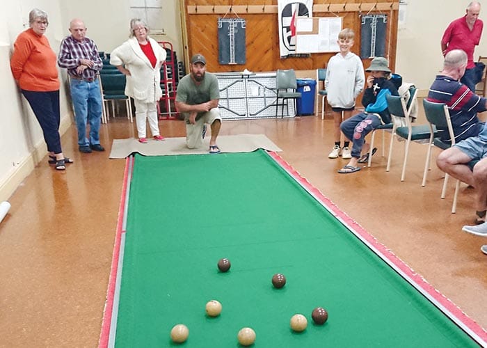 Cross Roads indoor cush bowls post image