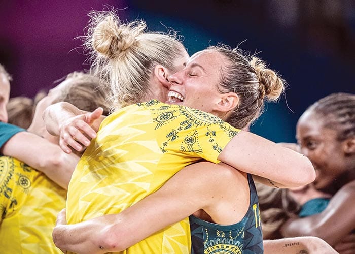 Steph signs with Golden State post image