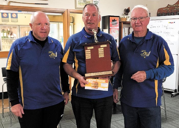 Meredith carves up the course at Moonta post image