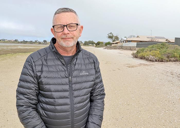 Protection coasts along post image