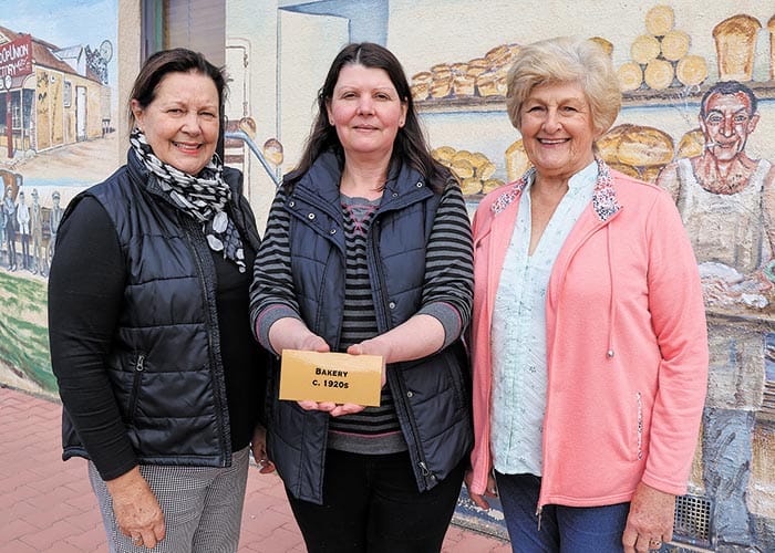 History honoured through plaques post image