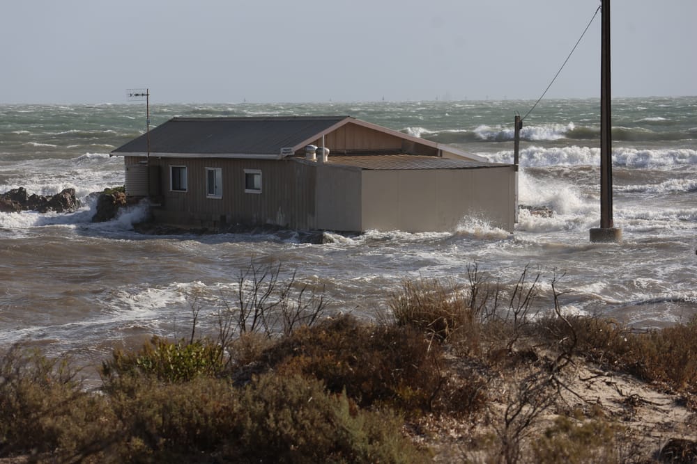 Severe weather warning post image