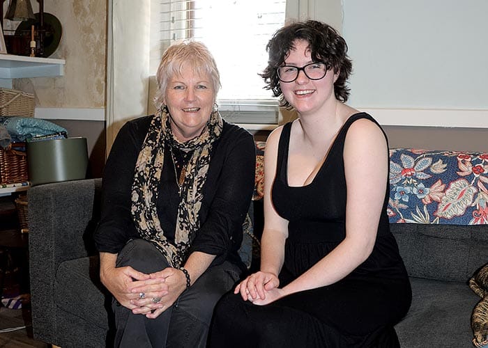 Pros and cons of social media switch off post image