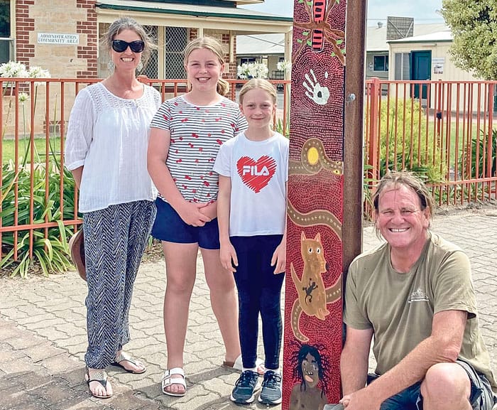 Stobie pole art helps Warooka to brighten up post image