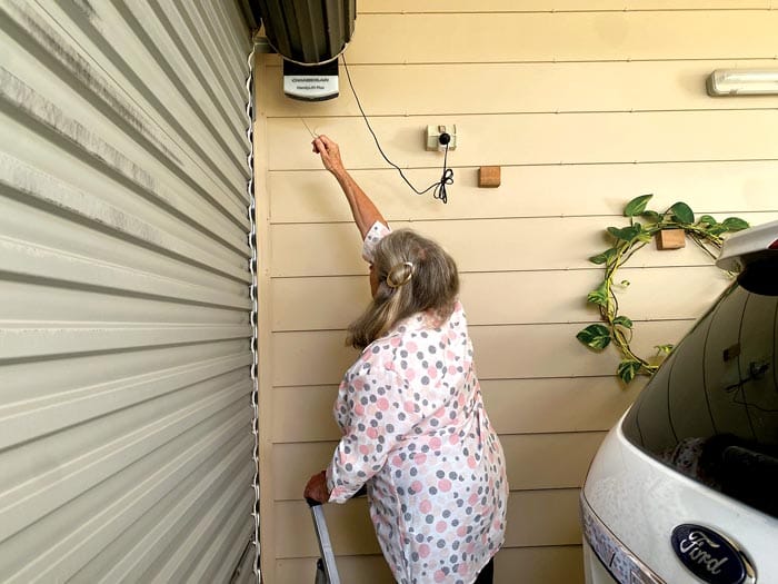 Trapped and disconnected post image